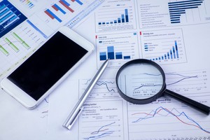 小米集团-W(01810.HK)：2026年4月15日回购572万股，斥资1.77亿港元